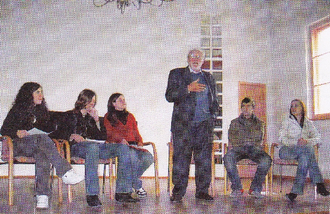 Tone Pavček med gimnazijci ob kulturnem prazniku